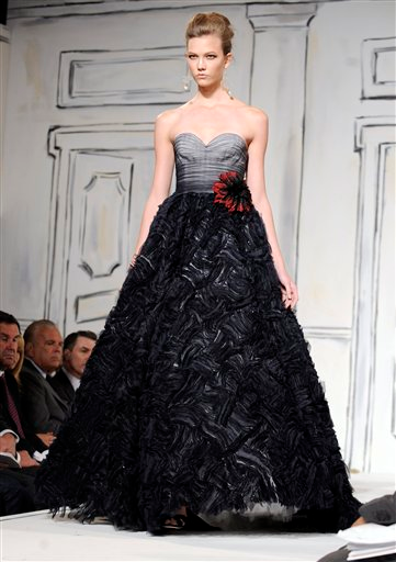Illustration for article titled Fashion Show: Oscar de la Renta